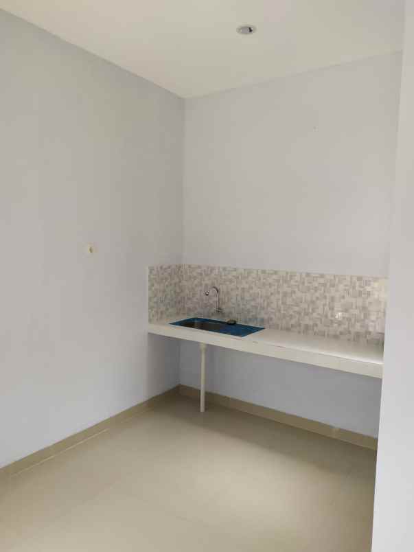 rumah jl mandor basar