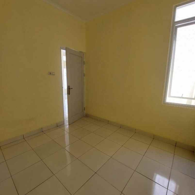 rumah jl raya ciangsana cibubur