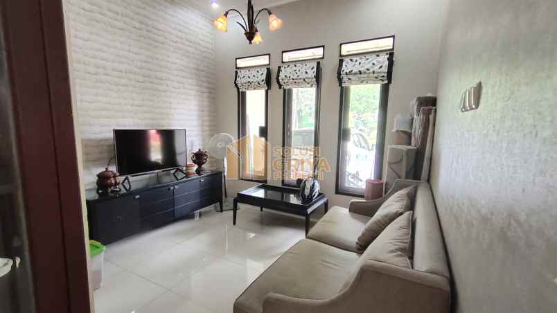 rumah jl raya ciomas no 352
