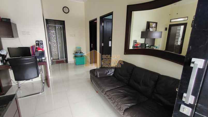 rumah jl raya ciomas no 352