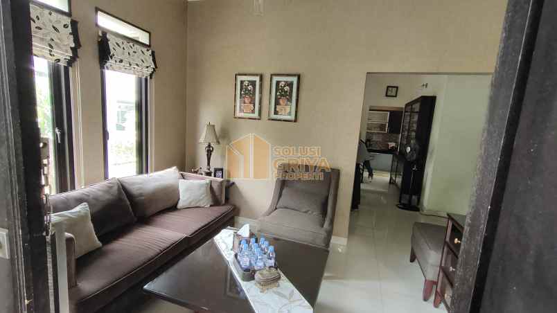 rumah jl raya ciomas no 352