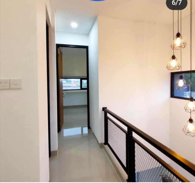 rumah jln kucica rawabarat