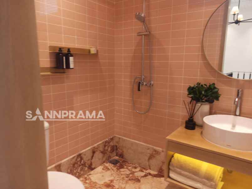 rumah jln raya pondok cabe