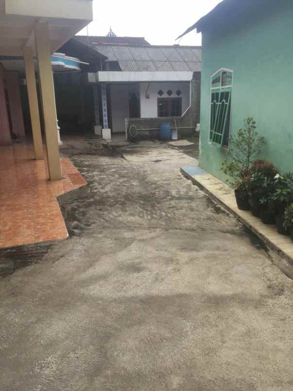 rumah kampung legon jatimulya