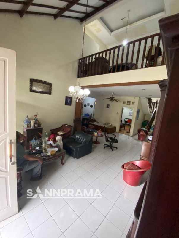 rumah kebayoran lama selatan