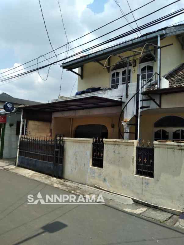 rumah kebayoran lama selatan
