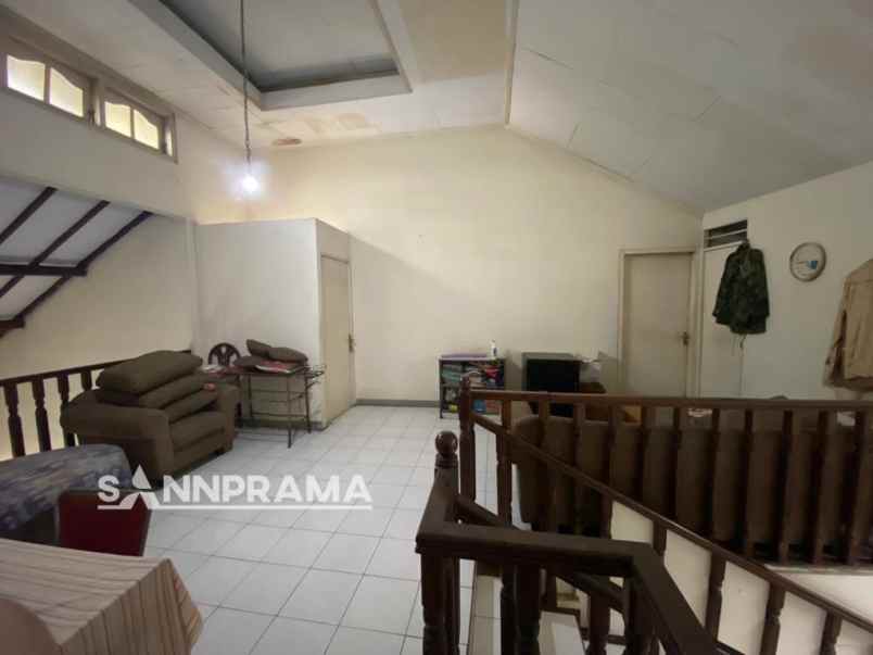 rumah kebayoran lama selatan