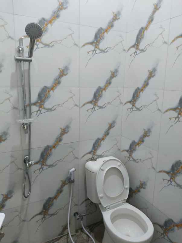 rumah komplek kemang pratama