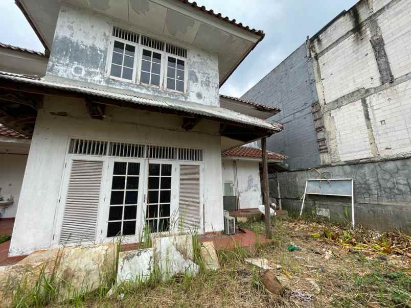 rumah lama komplek kavling polri tenang dan asri