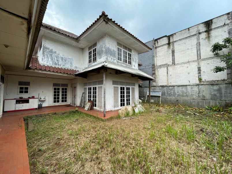 rumah lama komplek kavling polri tenang dan asri