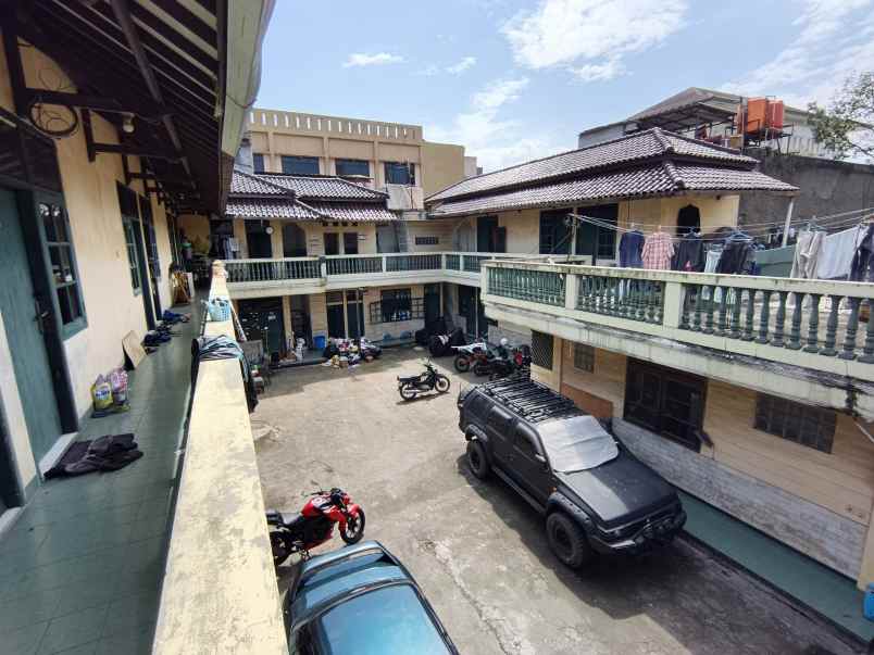 rumah luas dan kosan 20 kamar di kota bandung