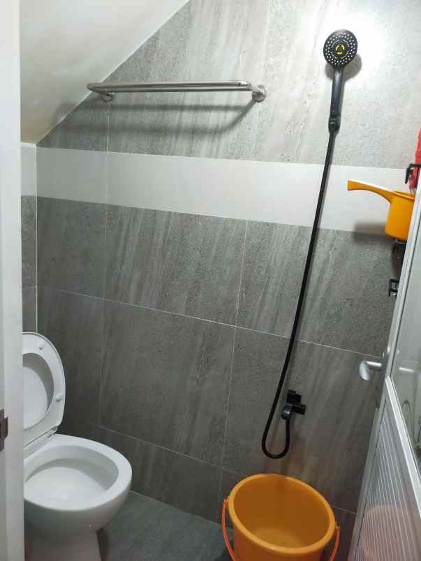 rumah mampang pancoran mas depok