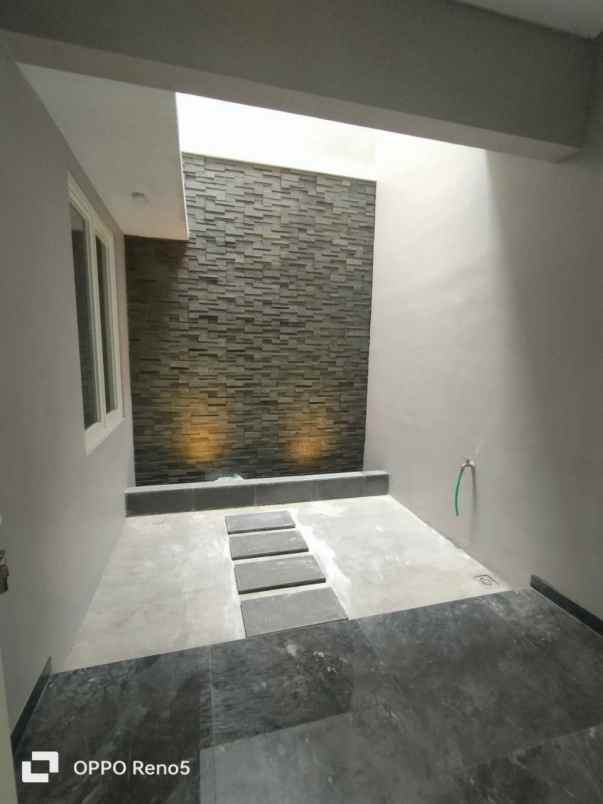 rumah manyar tirtoyoso new minimalis