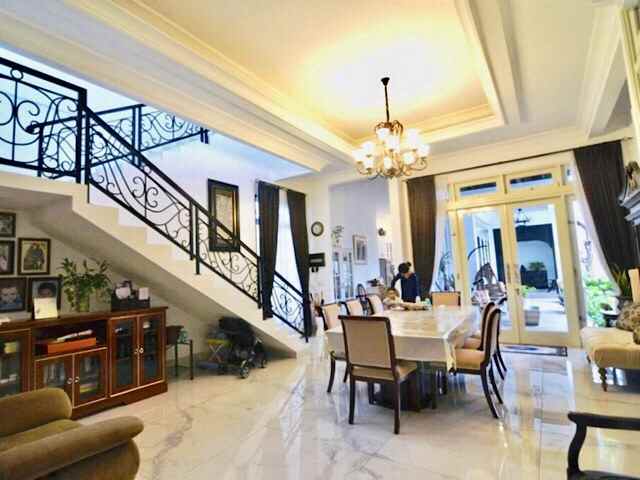 rumah menteng
