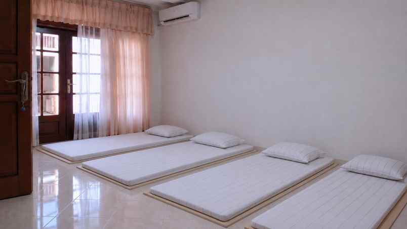 rumah mess kontrakan basecamp siap pakai tangsel