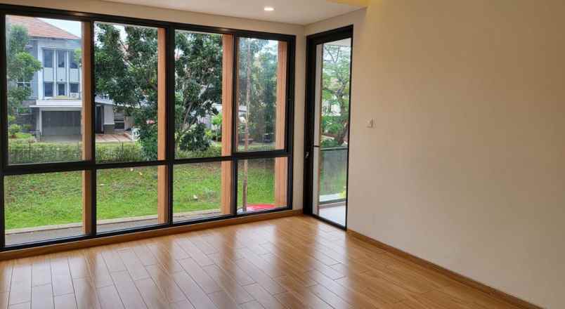 rumah mewah 2 lantai dilegenda wisata cibubur