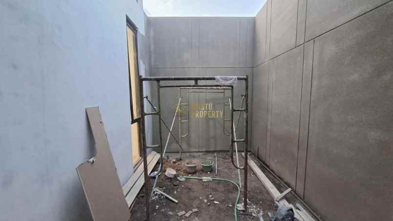 rumah mewah 2 lantai harga terjangkau siap huni 1 unit