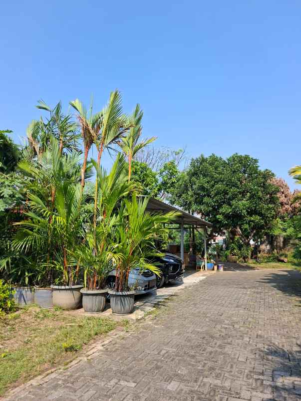 rumah mewah 2 lantai hook banyumanik semarang