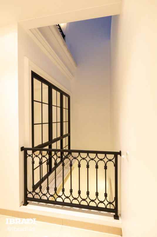 rumah mewah american classic di ciganjur jak sel