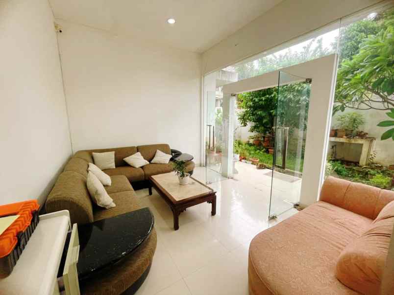 rumah mewah di bukit sari semarang