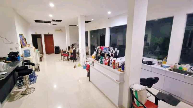 rumah mewah di bukit sari semarang