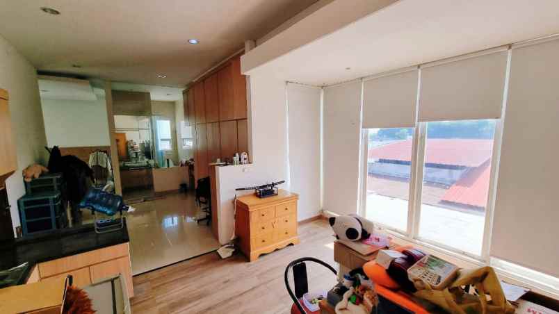 rumah mewah di bukit sari semarang