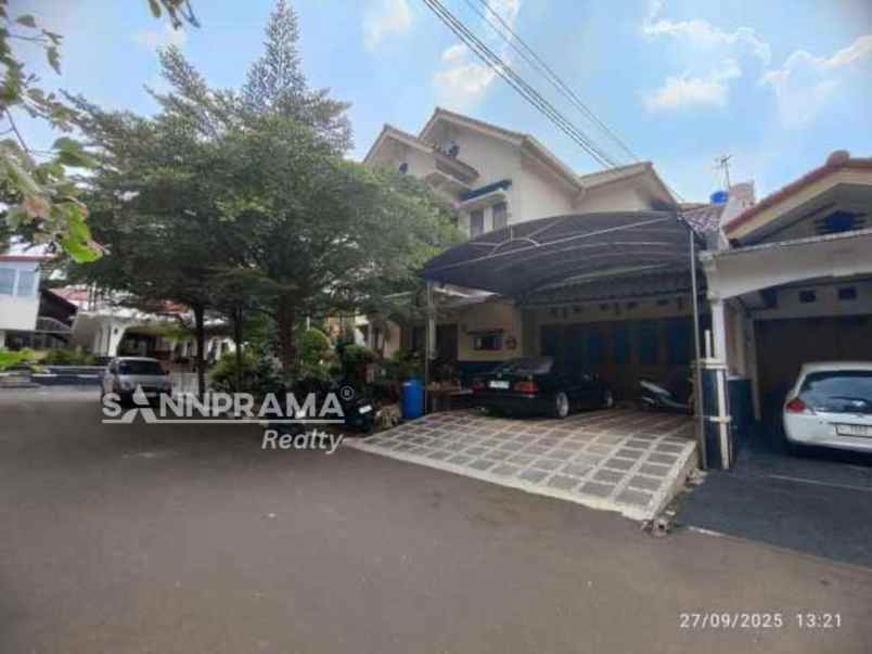 rumah mewah hook pesona khayangan depok kustin