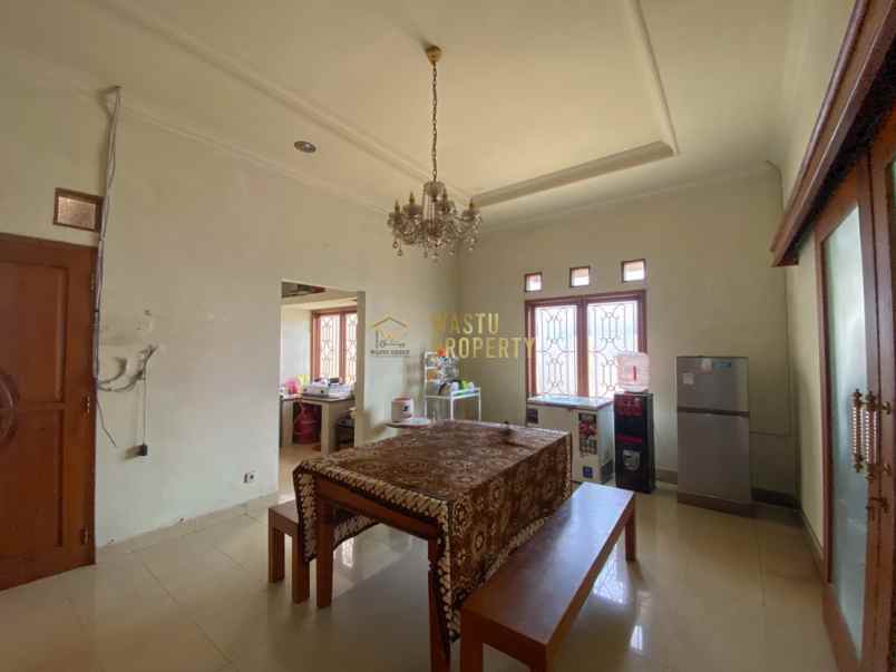 rumah mewah tanah super luas di jalan kaliurang km 9 5