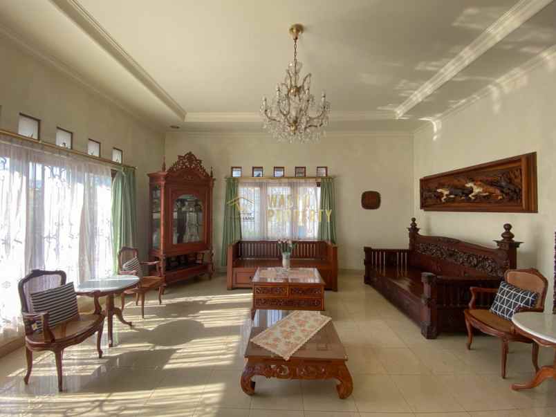 rumah mewah tanah super luas di jalan kaliurang km 9 5