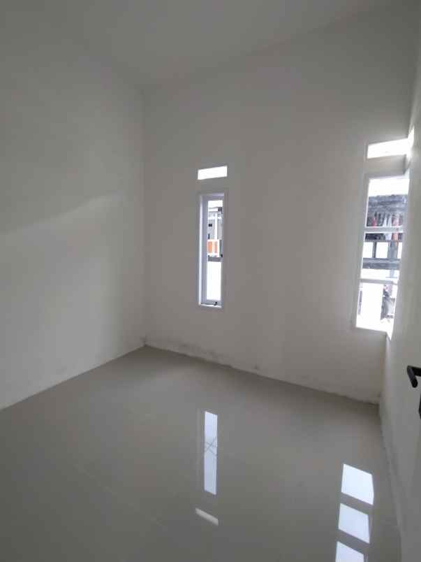 rumah minimalis dekat stasiun krl citayam