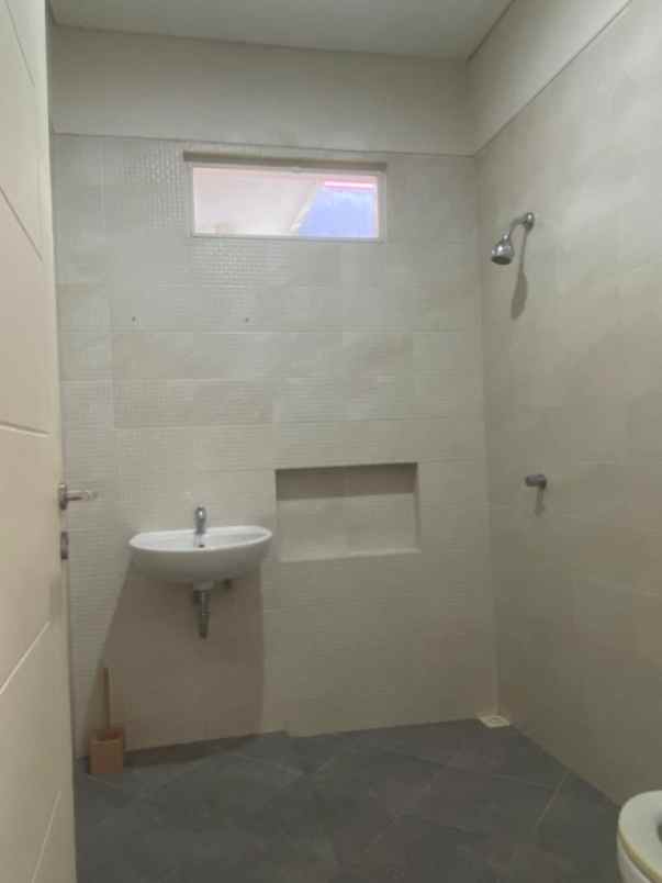 rumah minimalis royal residence cluster monticello