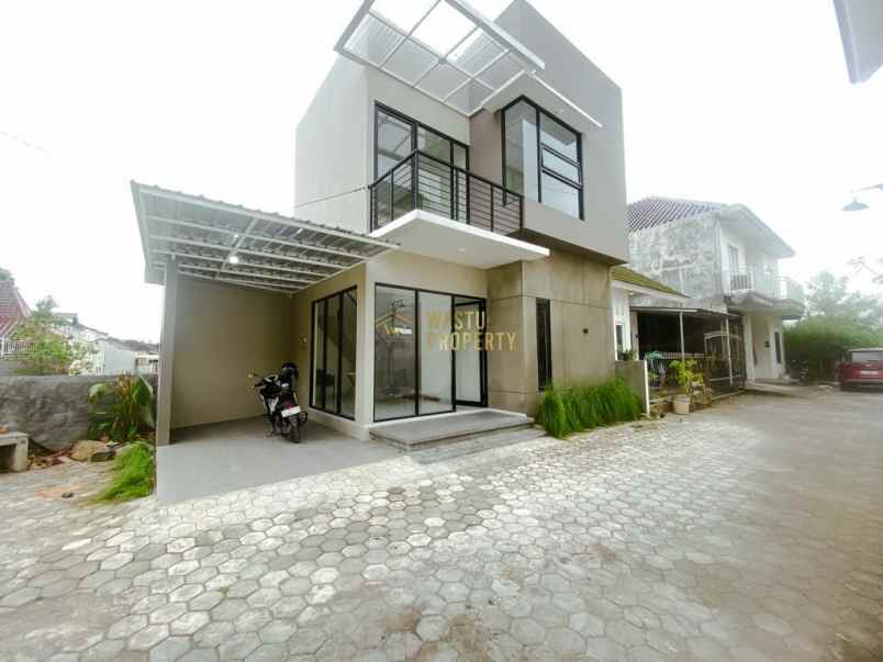 rumah modern tropis siap huni di potorono hanya 1 unit