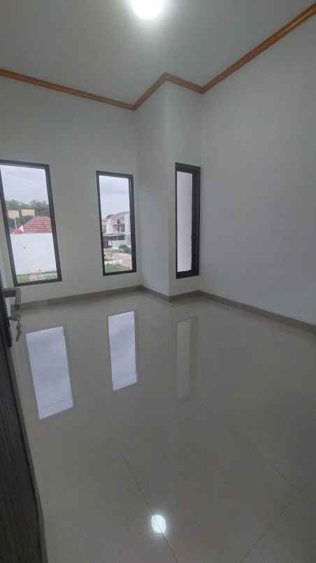 rumah murah di jatiasih bekasi 2 lantai