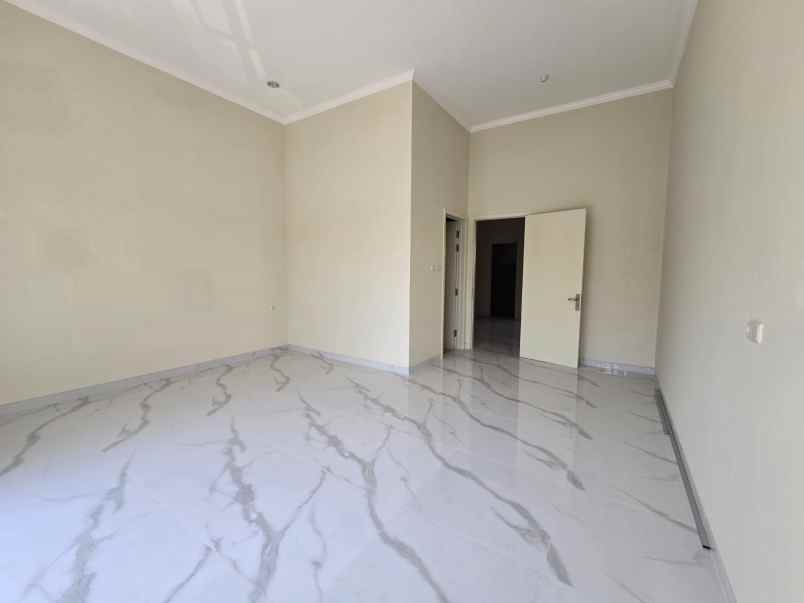 rumah pakuwon city surabaya cluster virginia regency