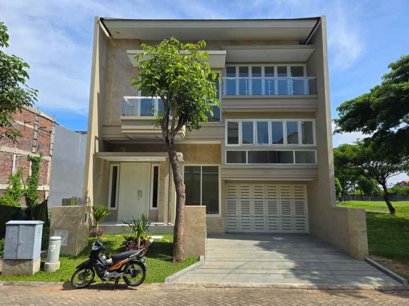 rumah pakuwon city surabaya cluster virginia regency