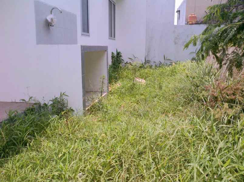 rumah perumahan victoria park jl