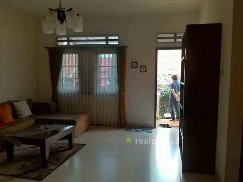 rumah pondok hijau setiabudi