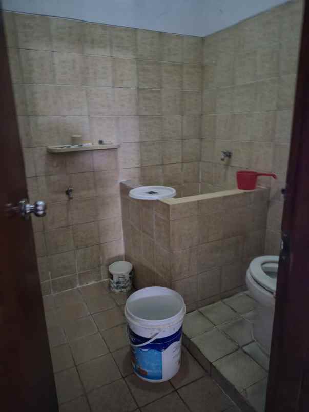 rumah sarijadi 10 menit tol pasteur halaman depan luas