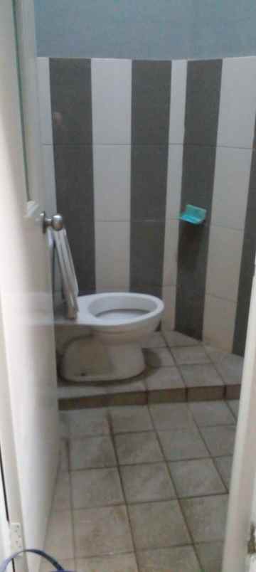 rumah second 2 lantai full furnished depok