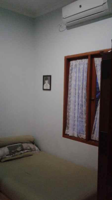 rumah second 2 lantai full furnished depok