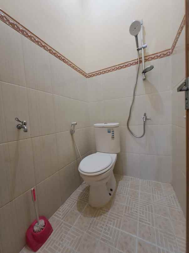 rumah second 2 lantai murah siap huni dibeji depok