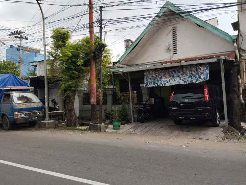 rumah second lokasi strategis dekat pasar klewer solo
