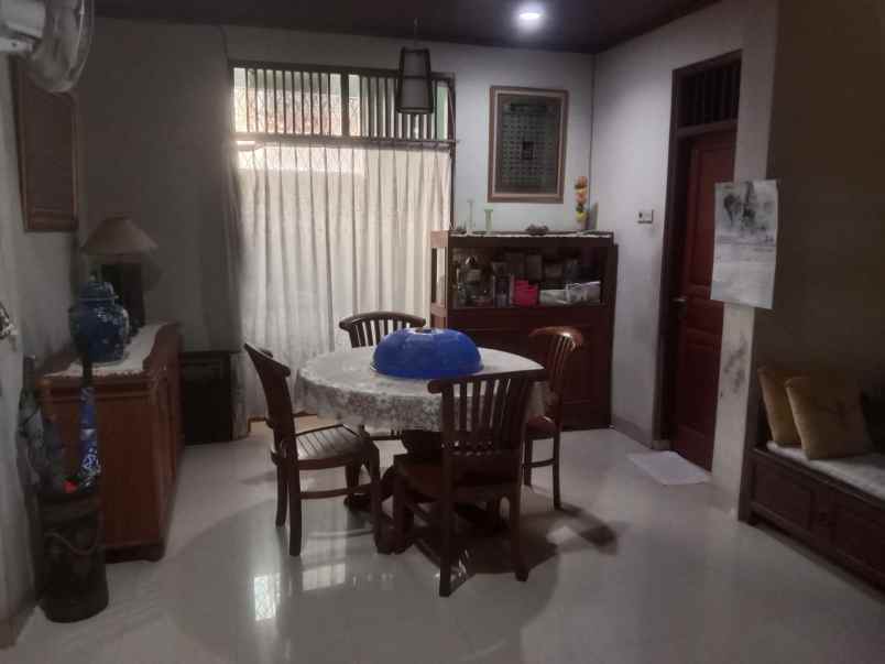 rumah second murah 2 lantai siap huni dimampang depok