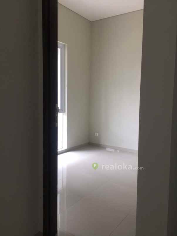 rumah setrasari setraduta