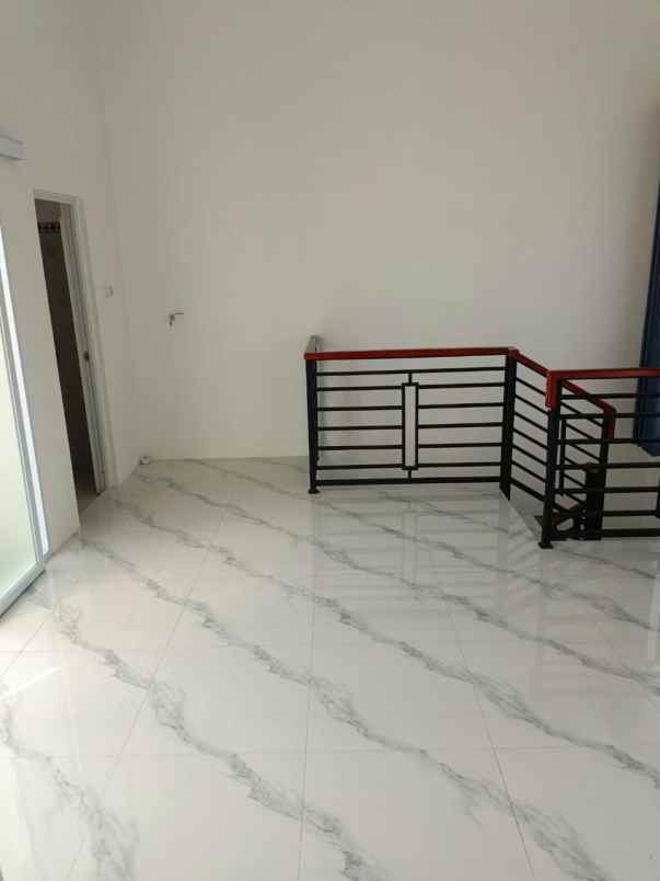 rumah siap huni di klaten kota design 2 lantai modern