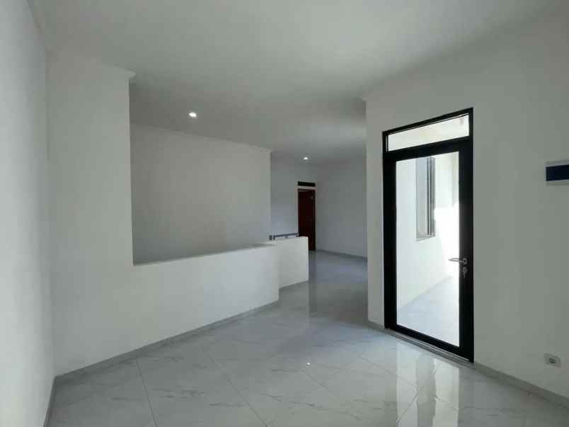 rumah siap huni di pondok bambu permai jakarta timur