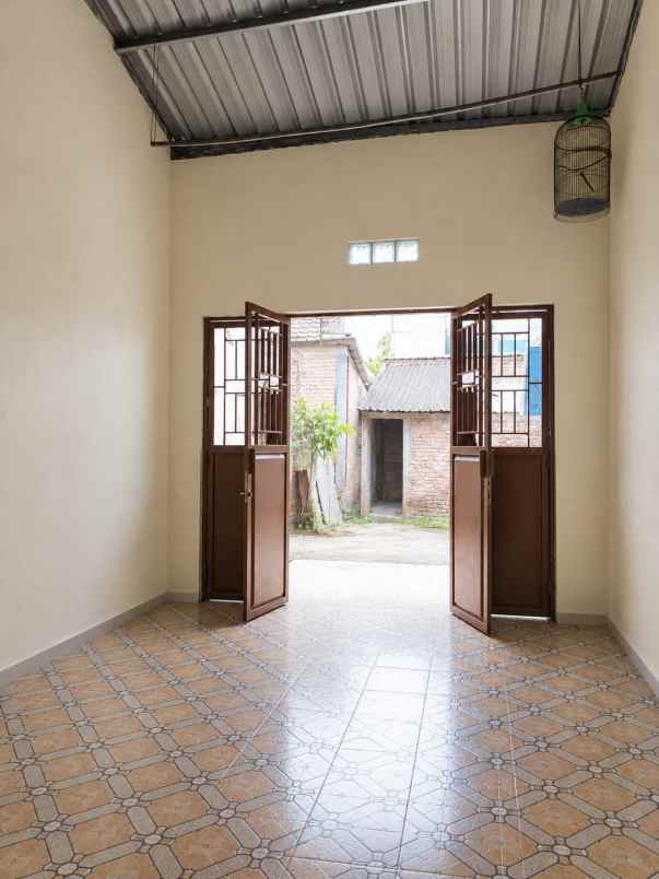 rumah strategis meteseh tembalang