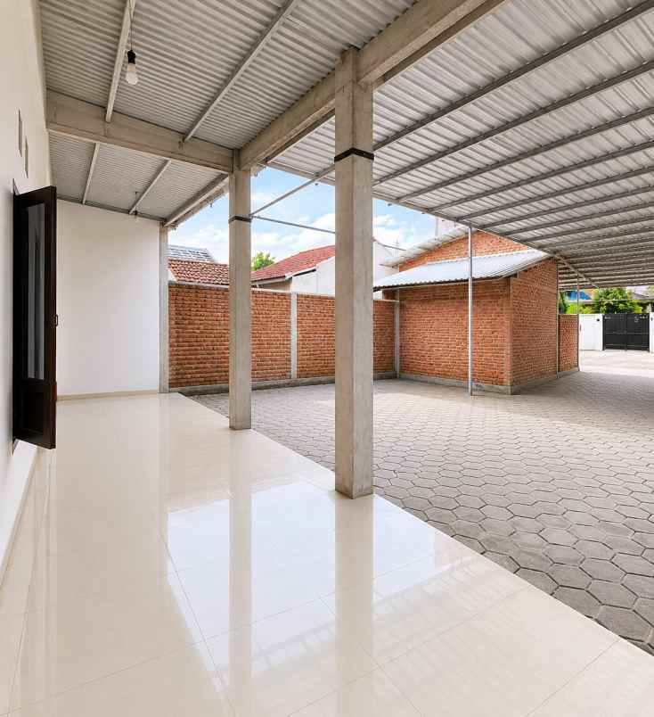 rumah strategis meteseh tembalang