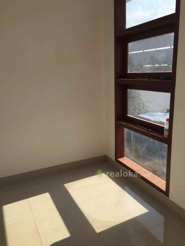 rumah sukahaji setraduta