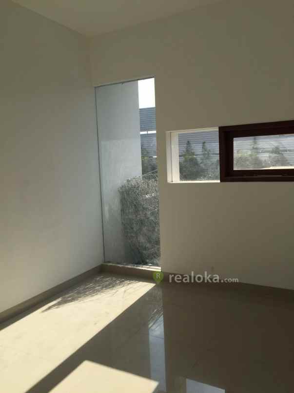 rumah sukahaji setraduta